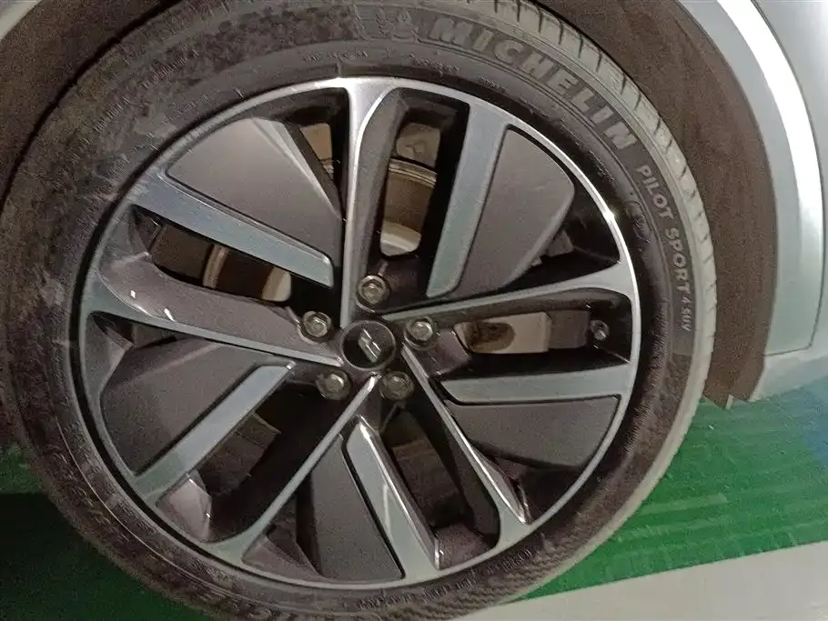 Li Auto L8 2024 из CN, фото 9