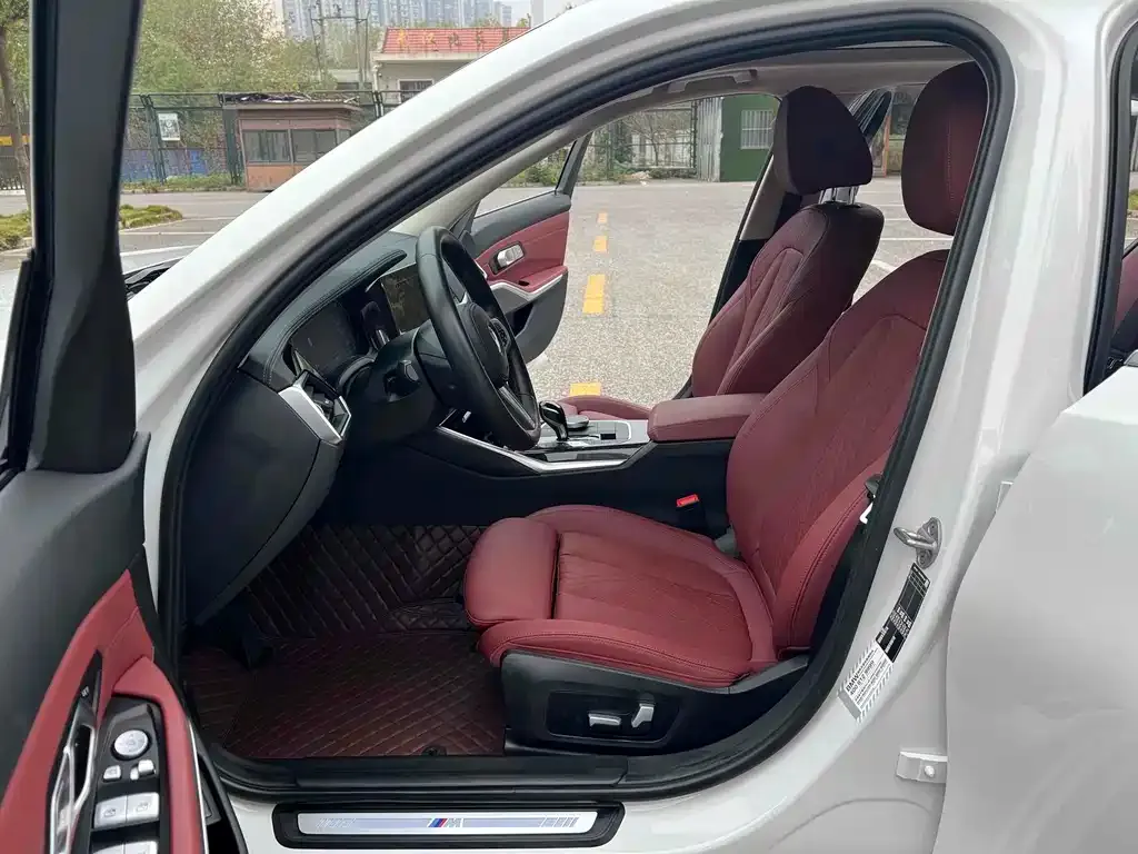 BMW 3 Series 2022 из CN, фото 4