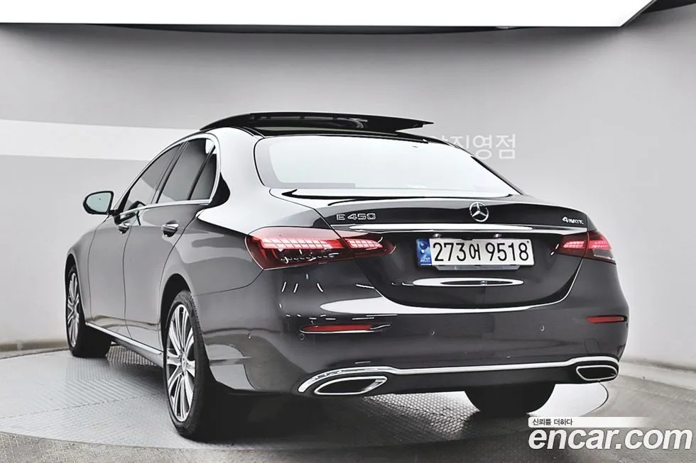 Mercedes-Benz E-Class — фото 4