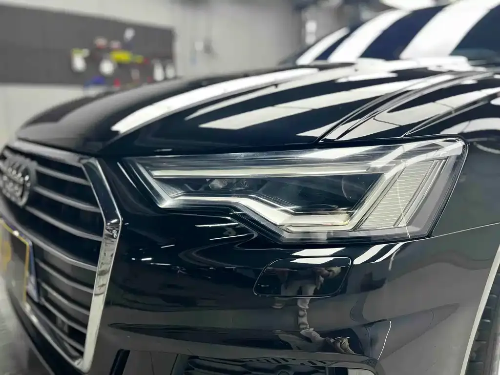 Audi A6L — фото 10