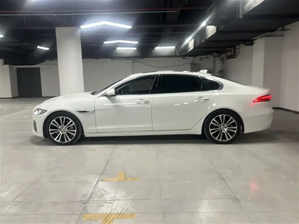 Jaguar XFL 2022 из CN, фото 5