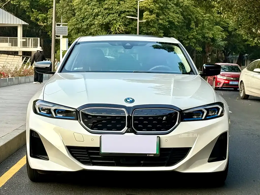 BMW i3 — фото 5