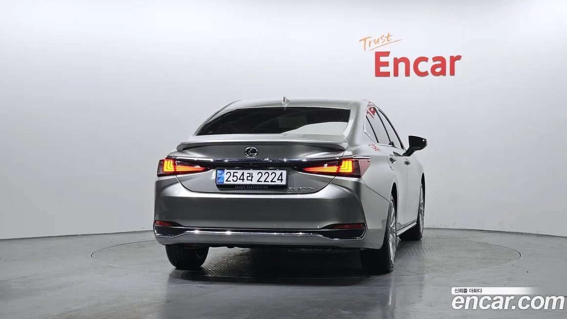 Lexus ES 2026 из KR, фото 4