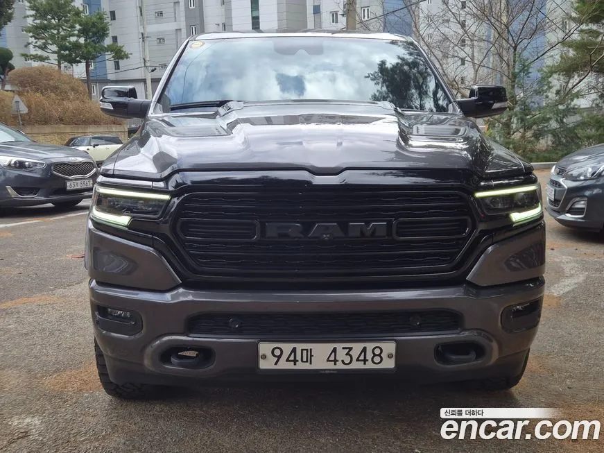 Dodge Ram Pick Up