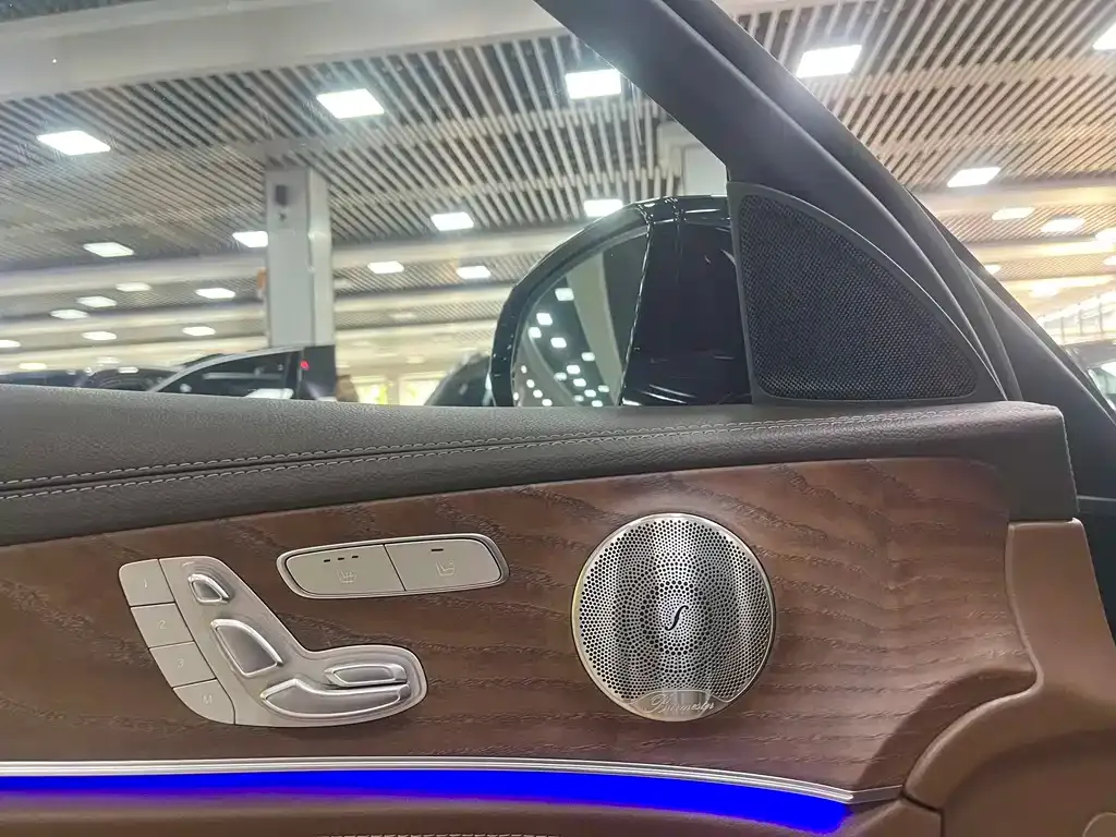 Mercedes-Benz E-Class 2022 из CN, фото 4