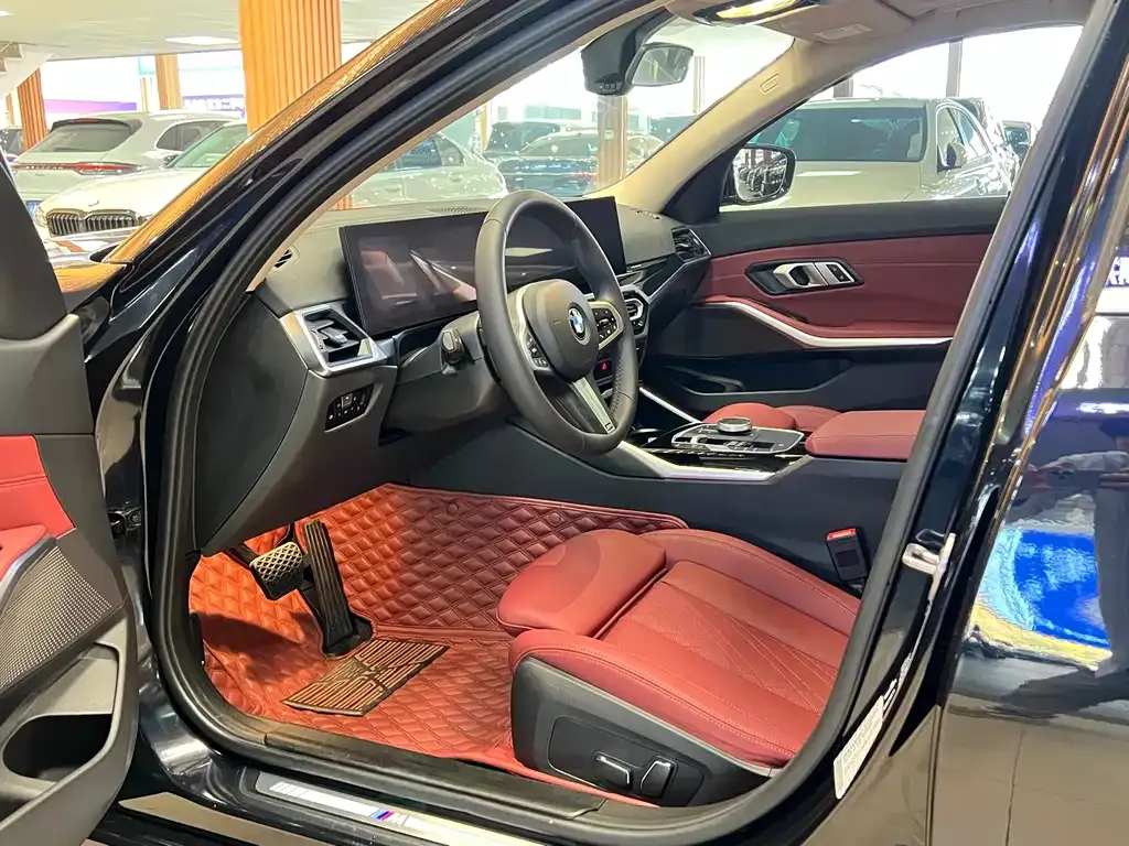 BMW 3 Series 2024 из CN, фото 5