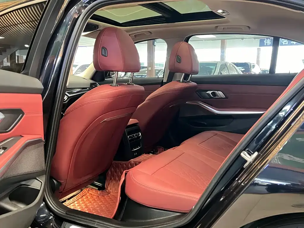 BMW 3 Series 2024 из CN, фото 9