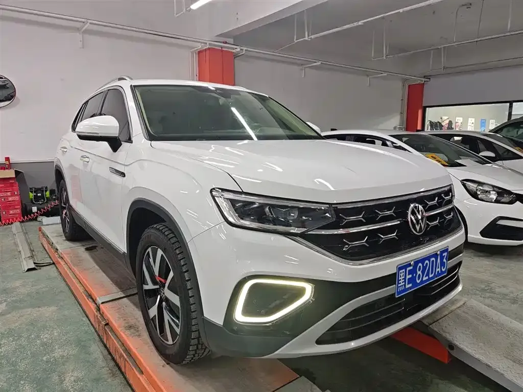 Volkswagen Tayron 2023 из CN, фото 3