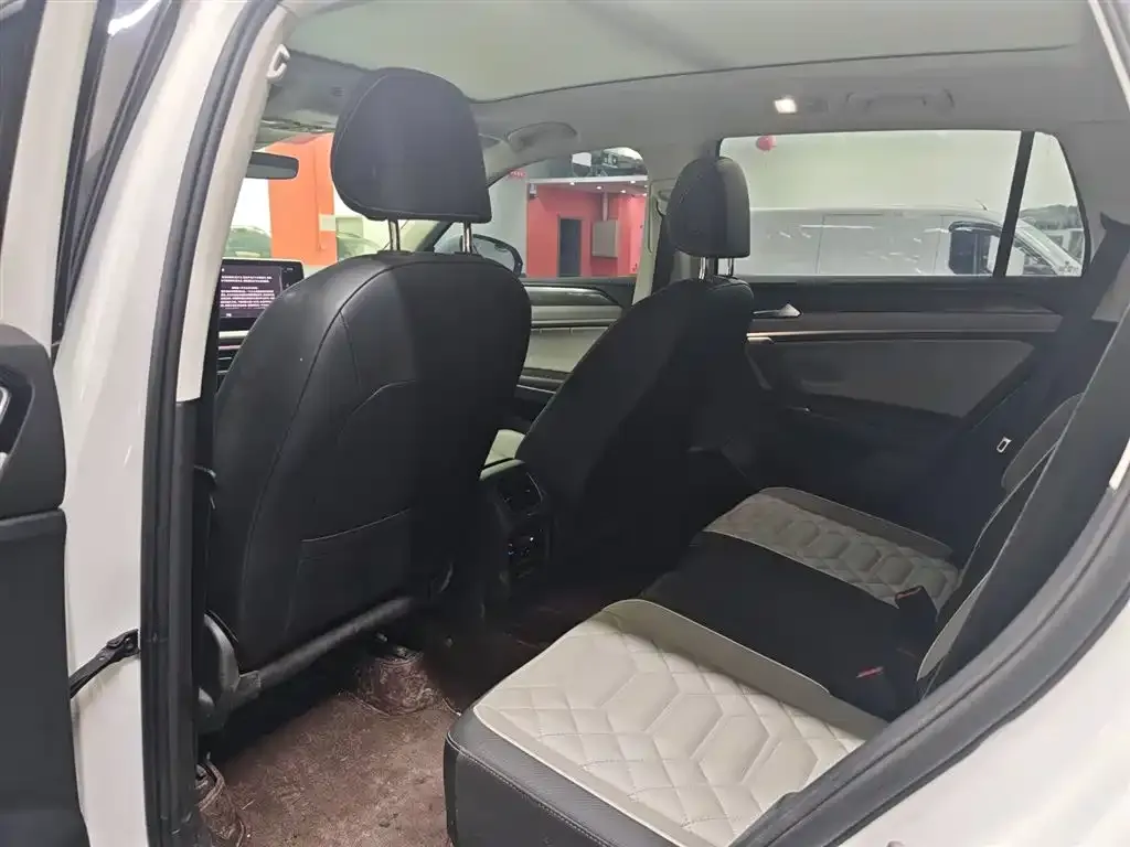 Volkswagen Tayron 2023 из CN, фото 2