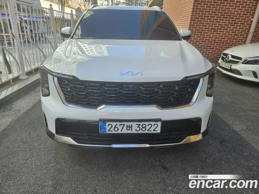 Kia Sorento — фото 9