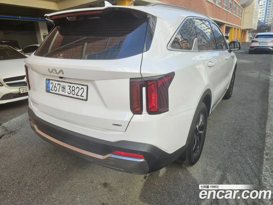 Kia Sorento — фото 6