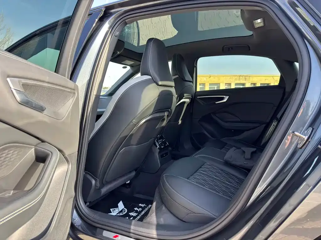 Audi A5L 2025 из CN, фото 3