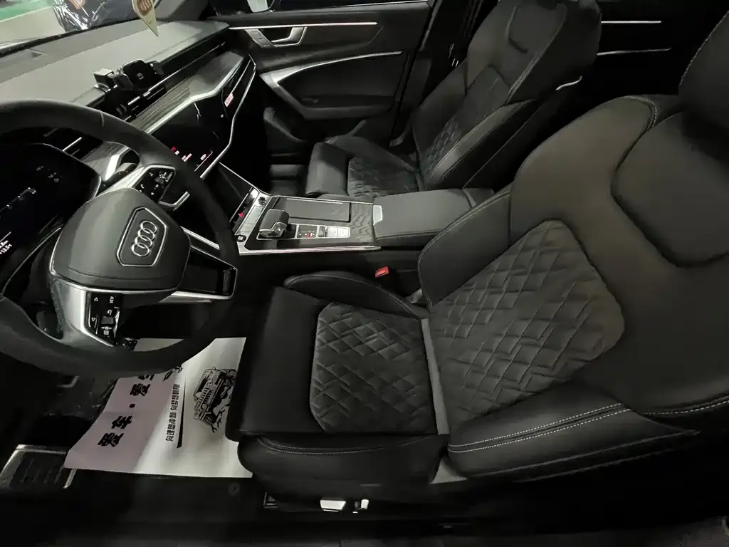 Audi A6L 2025 из CN, фото 2