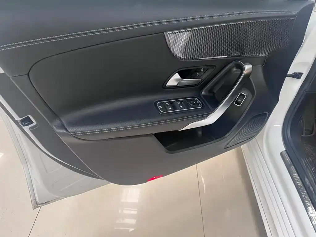 Mercedes-Benz A-Class 2022 из CN, фото 8