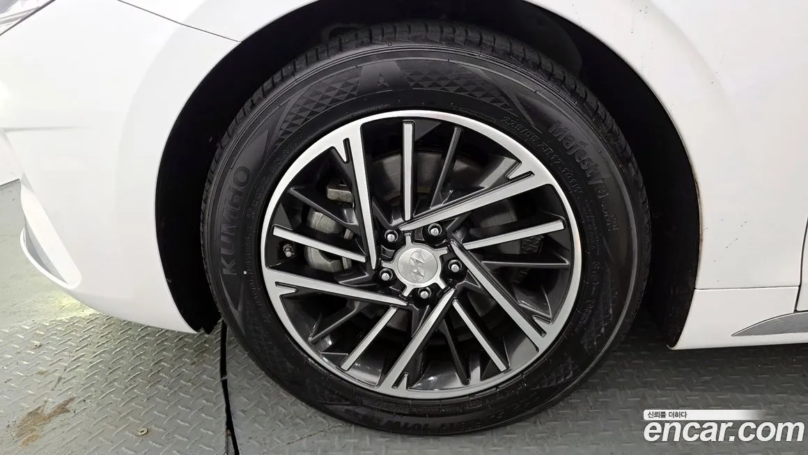 Hyundai Grandeur 2021 из KR, фото 9