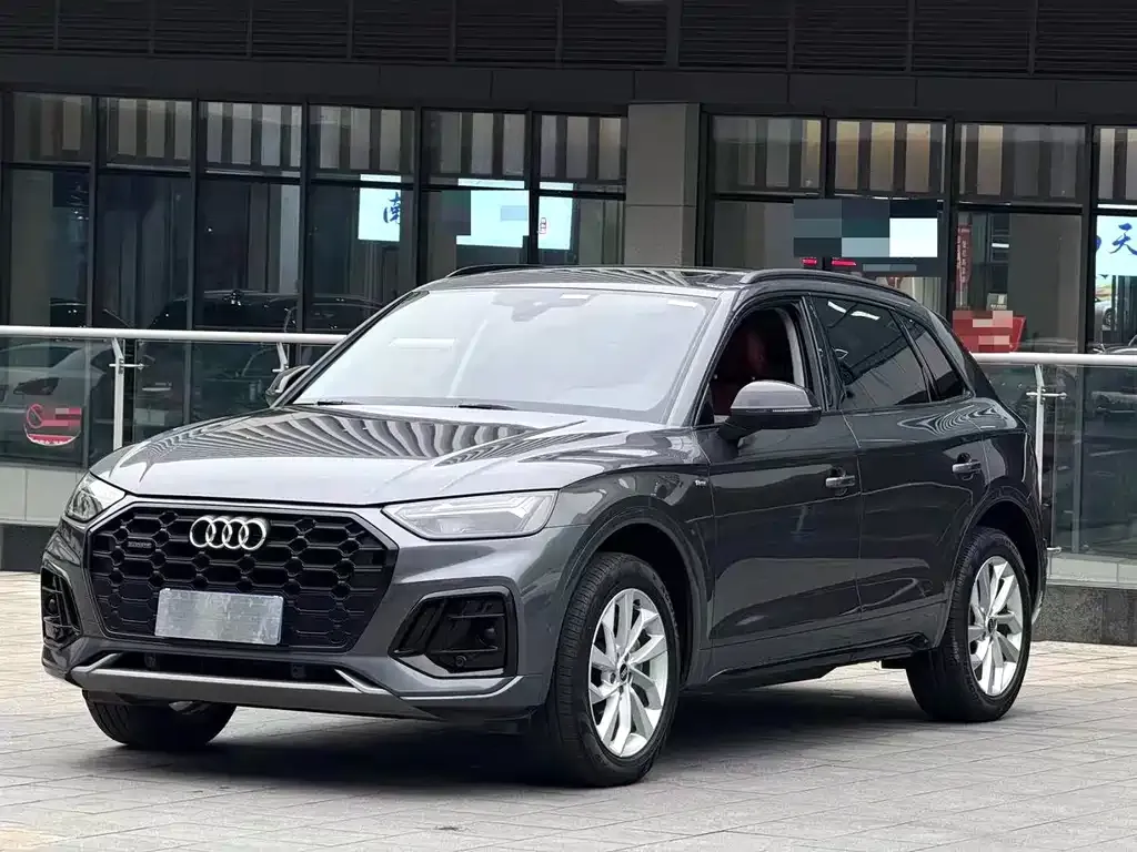 Audi Q5L 2022 из CN, фото 1