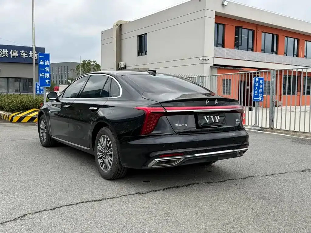 Hongqi H5 2025 из CN, фото 3