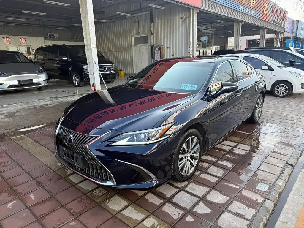 Lexus ES 2021 из CN, фото 1