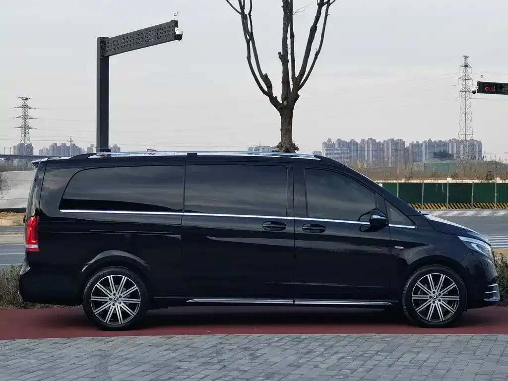 Mercedes-Benz V-Class 2022 из CN, фото 6