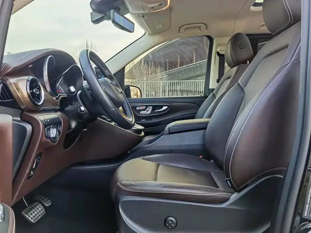 Mercedes-Benz V-Class 2022 из CN, фото 5