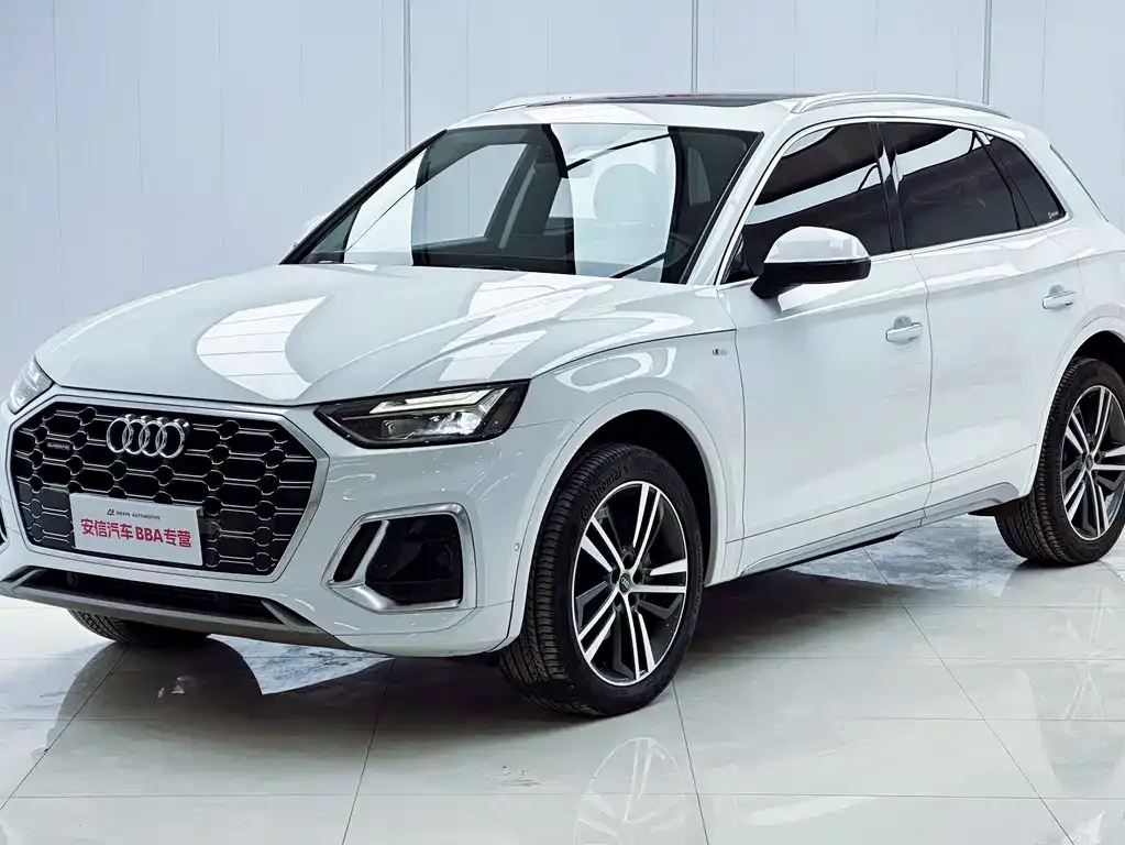 Audi Q5L 2022 из CN, фото 1