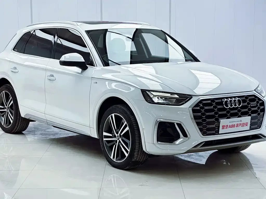 Audi Q5L 2022 из CN, фото 2