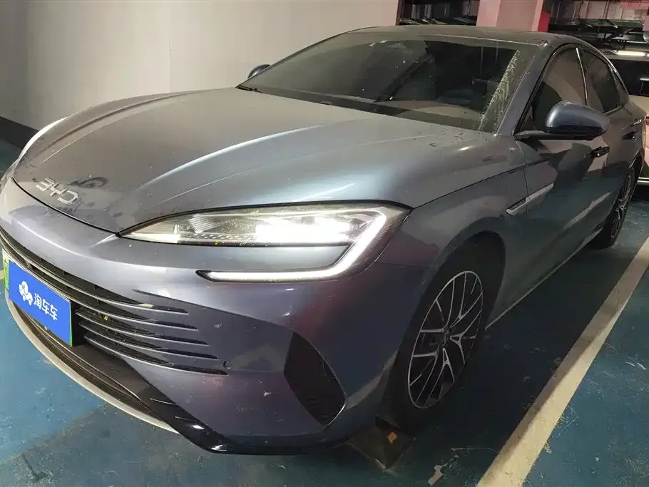 BYD Seal — фото 1