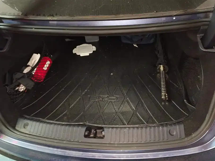 BYD Seal — фото 4
