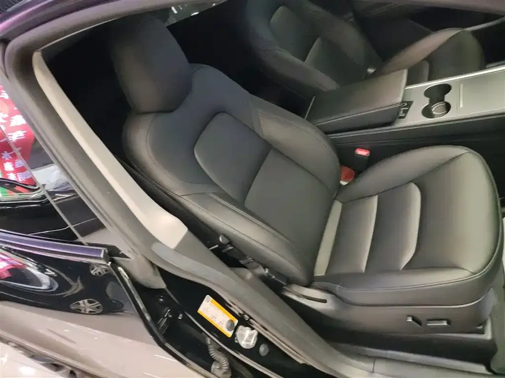 Tesla Model Y 2023 из CN, фото 7