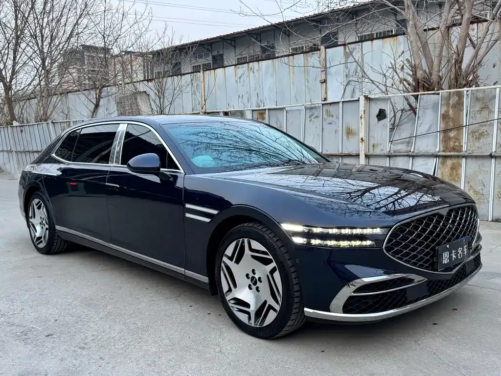 Genesis G90 — фото 1