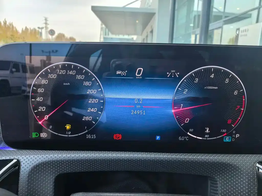 Mercedes-Benz A-Class 2024 из CN, фото 5