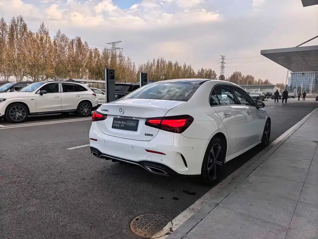 Mercedes-Benz A-Class 2024 из CN, фото 9