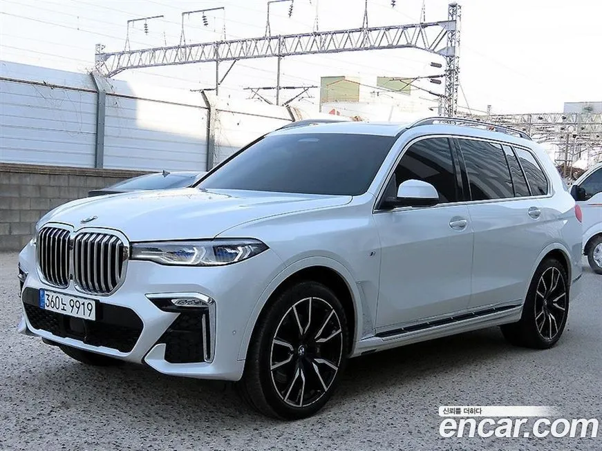 BMW X7 — фото 1