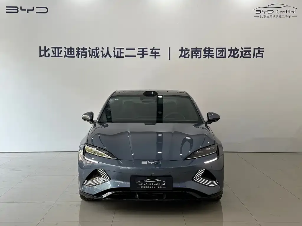 BYD Seal — фото 3