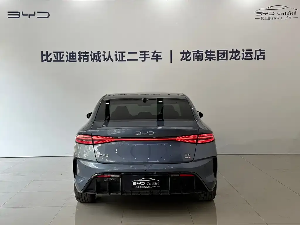BYD Seal — фото 2