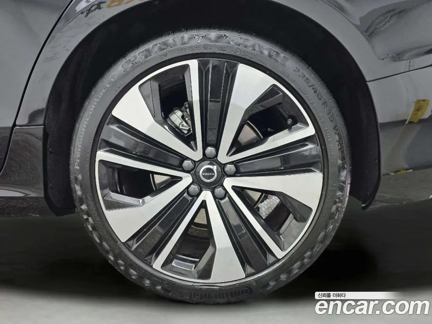 Volvo S60 2023 из KR, фото 4