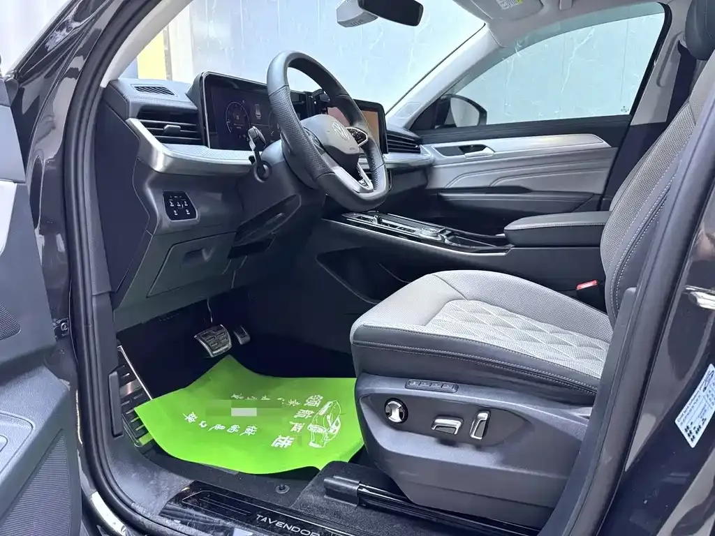 Volkswagen Tavendor 2023 из CN, фото 4