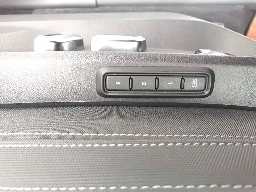 Volkswagen Tavendor 2023 из CN, фото 8