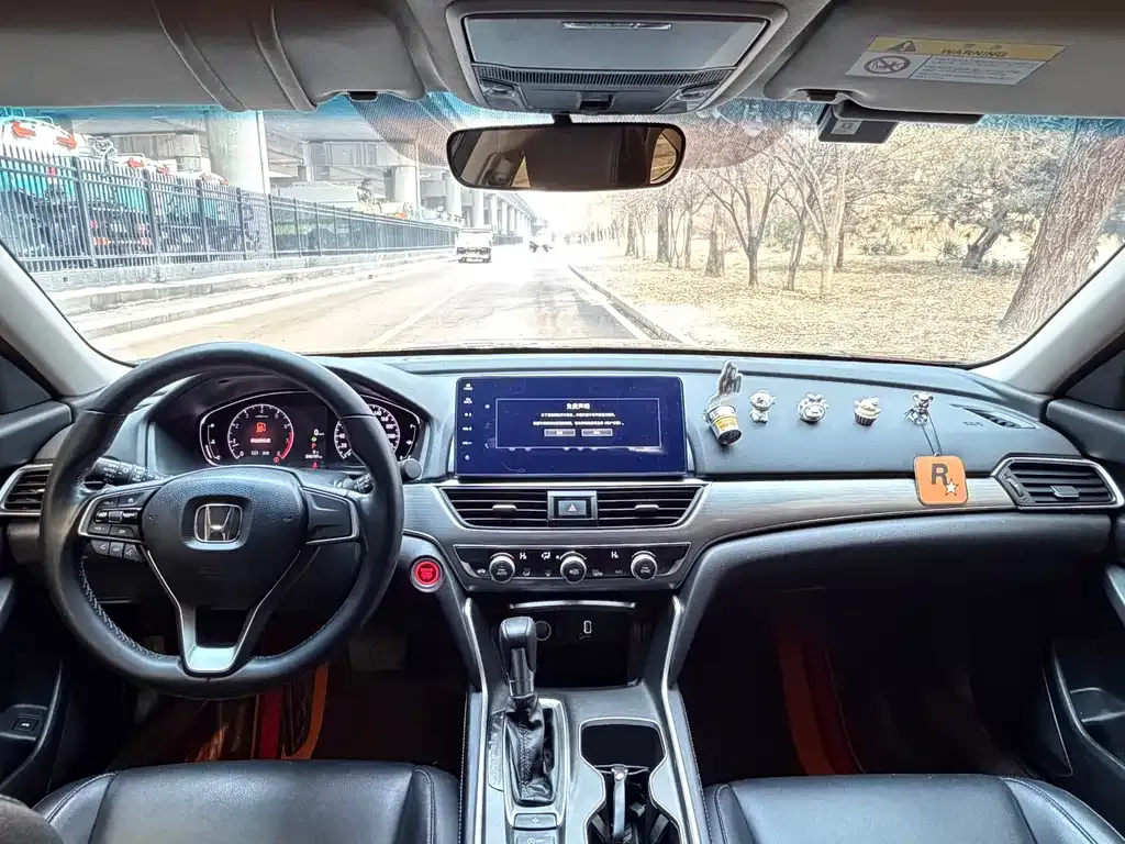 Honda Accord — фото 5