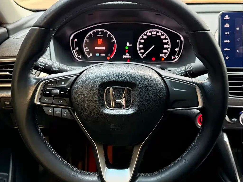 Honda Accord — фото 4