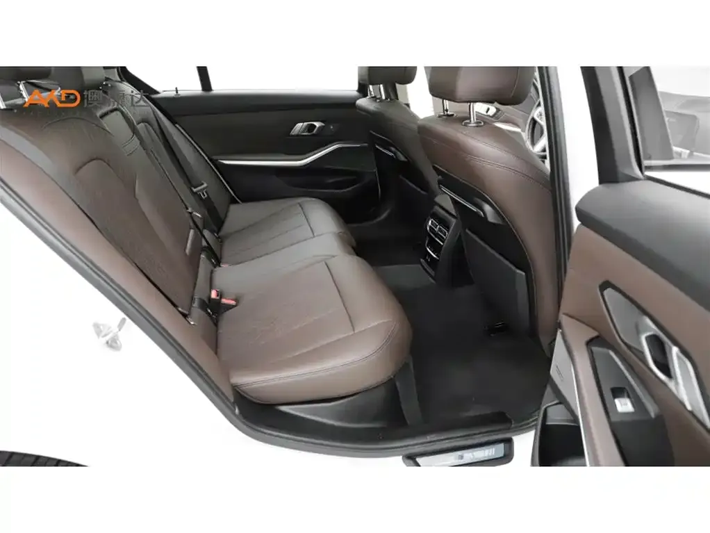 BMW 3 Series 2022 из CN, фото 4