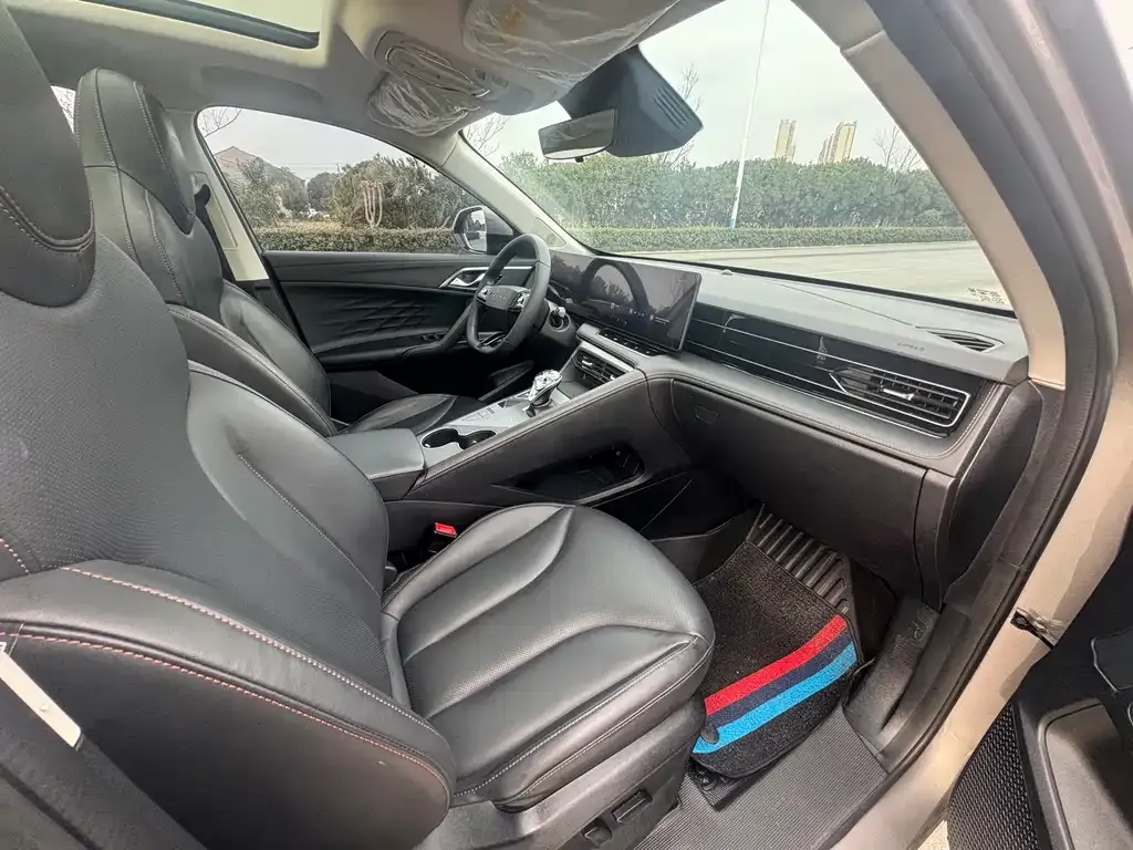 Roewe RX5 2023 из CN, фото 6