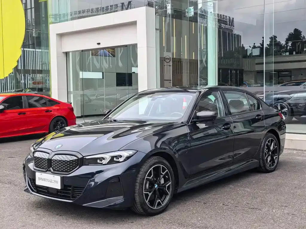 BMW i3 — фото 1