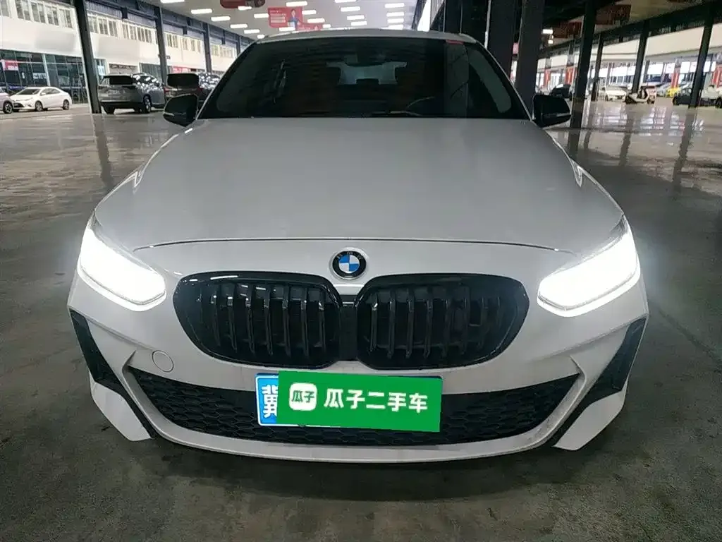 BMW 1 Series 2023 из CN, фото 3