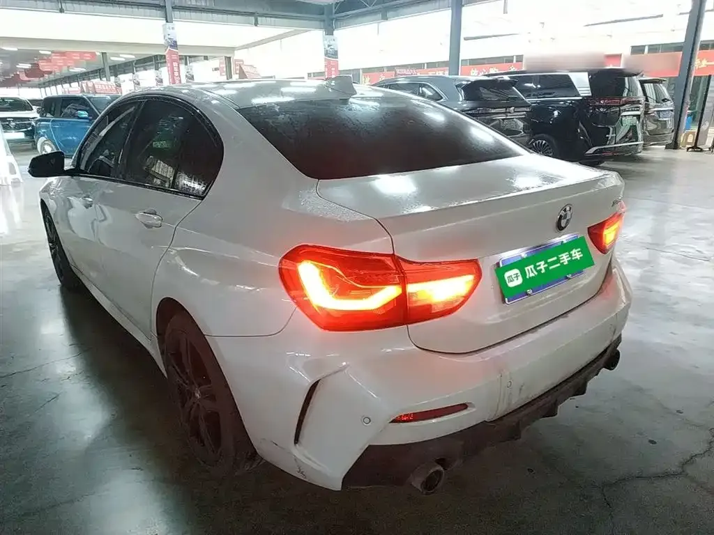 BMW 1 Series 2023 из CN, фото 9