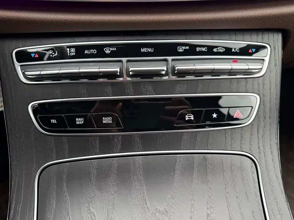 Mercedes-Benz E-Class 2021 из CN, фото 8