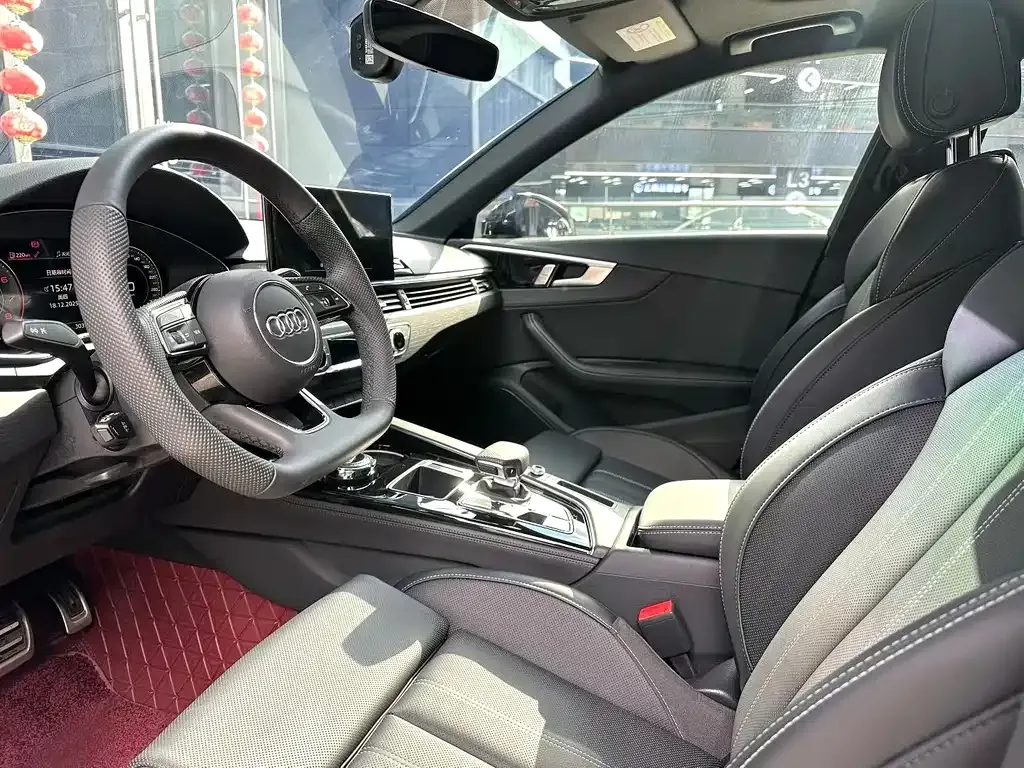 Audi A4L 2024 из CN, фото 4