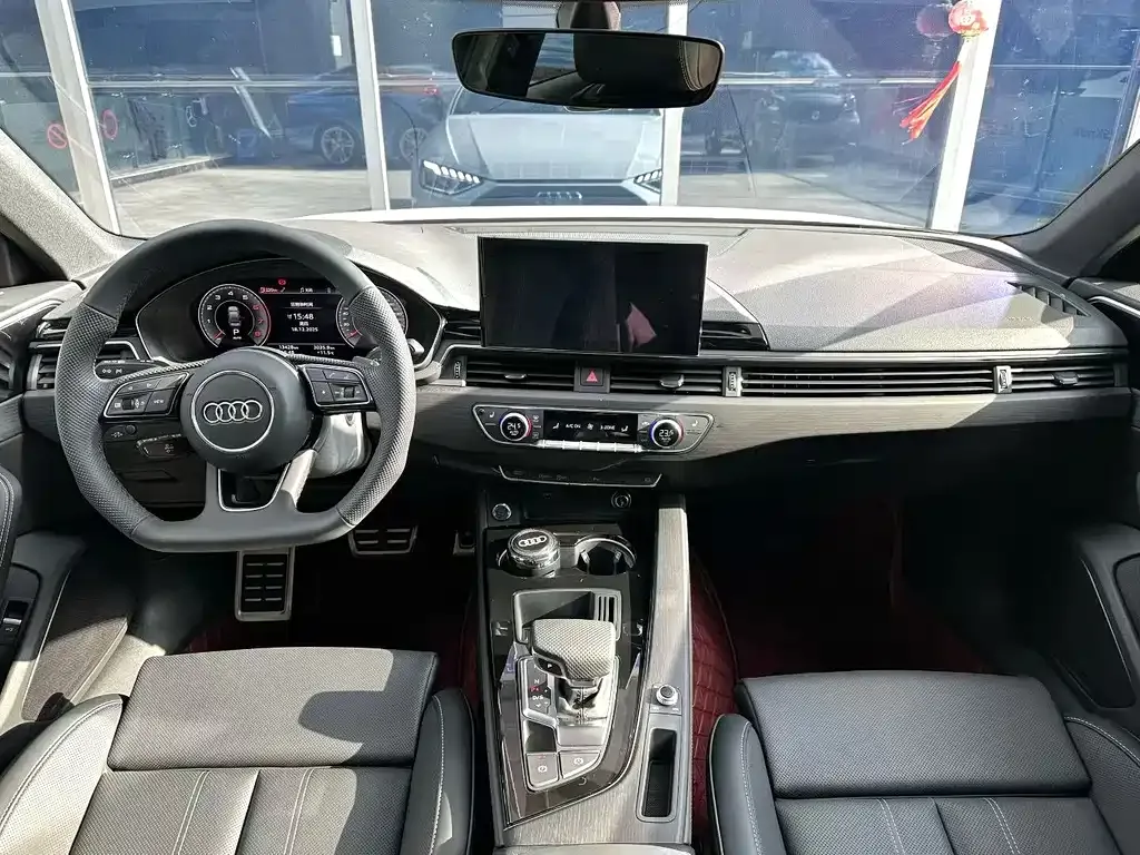 Audi A4L 2024 из CN, фото 7