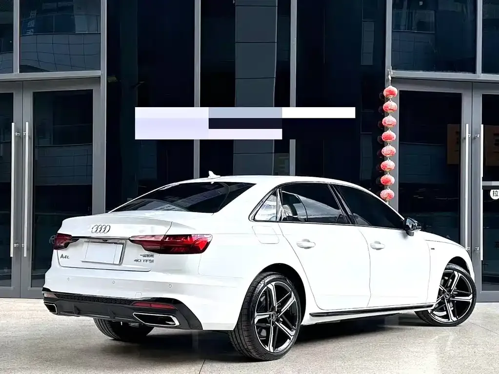 Audi A4L 2024 из CN, фото 2