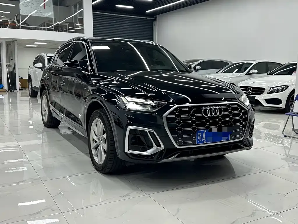 Audi Q5L 2021 из CN, фото 5